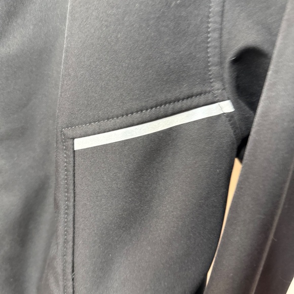 Boy's North Face Jacket - Picture 4 of 11